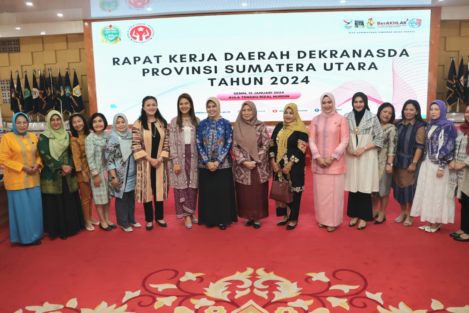 Tingkatkan UMKM Tapsel Agar Lebih Baik, Rosalina Ikuti Rakerda Dekranasda Sumut 2024