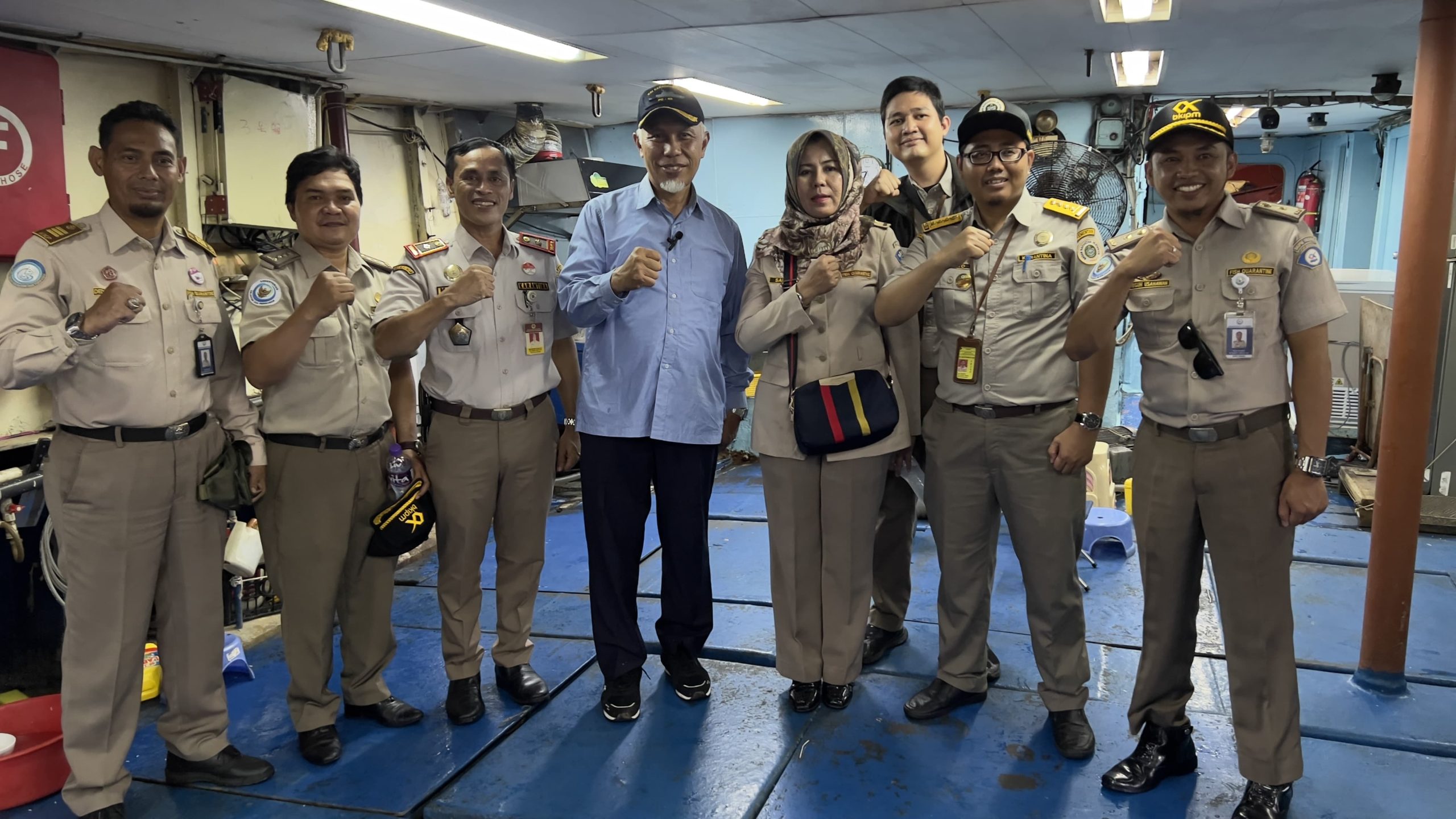 Gubernur Mahyeldi Tinjau Panen Ikan Kerapu 20 Ton di Pessel