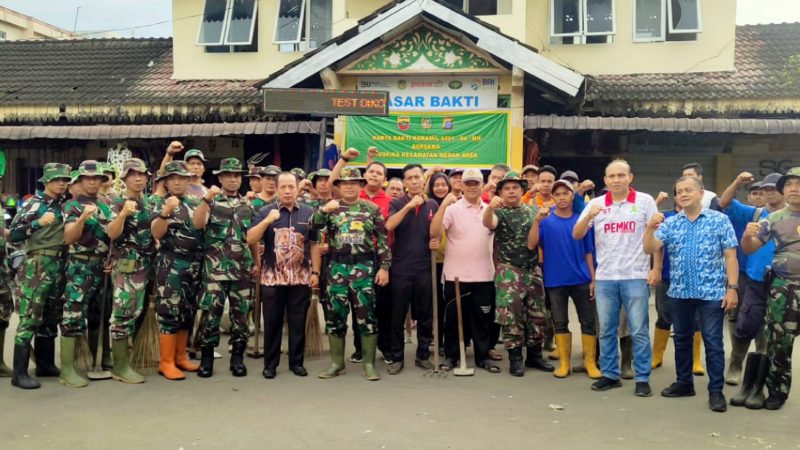 PUD Pasar Medan Kolaborasi dengan Kodim 0201/Medan, Gelar Karya Bakti di Dua Pasar