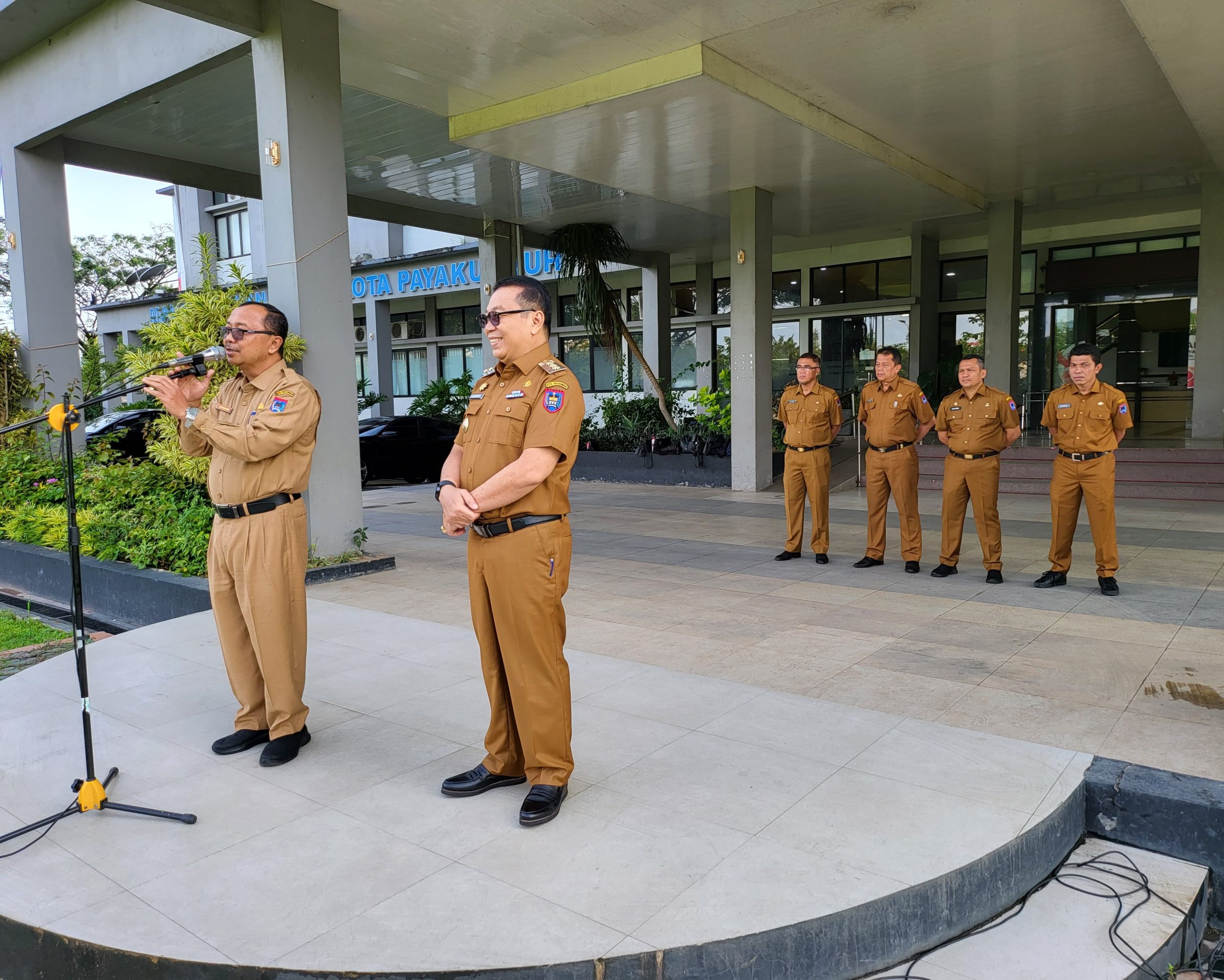 Kabag Umum Zetriwardi Resmi Masuki Masa Pensiun,Pj Wali Kota Payakumbuh Berikan Apresiasi