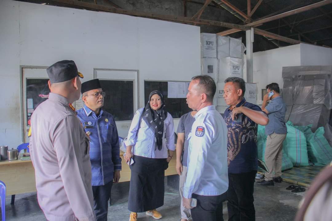 Pj Wali Kota Padangsidimpuan Tinjau Gudang Logistik KPU untuk Kesiapan Pemilihan umum 2024