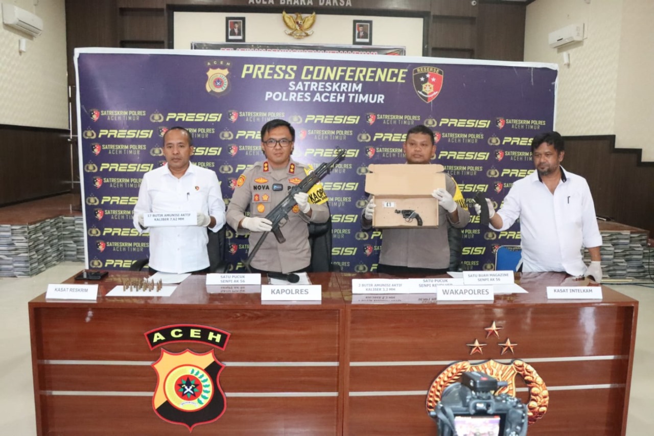 Warga Serahkan Dua Pucuk Senjata Api ke Polres Aceh Timur