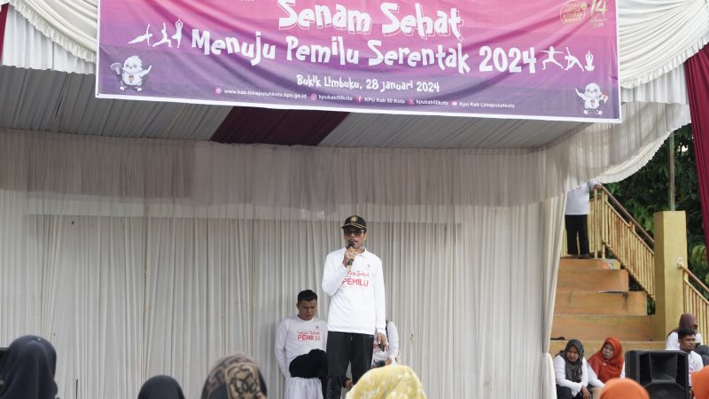 Hadiri Senam Sehat Pemilu 2024, Bupati Safaruddin Minta Petugas KPPS Jaga Kesehatan