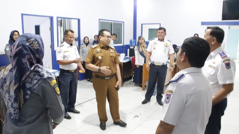 Tinjau Disiplin ASN, Pj Wali Kota Payakumbuh Sidak Sejumlah Kantor OPD