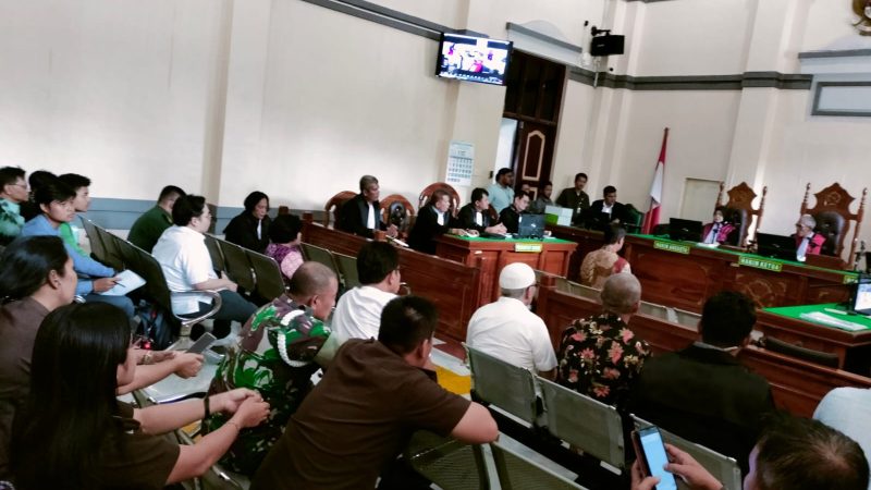 Perkara Koneksitas Dugaan Korupsi Eradikasi di PT PSU Rp 50 M, Tim Penuntut Koneksitas terdiri dari JPU Kejati Sumut dan Oditur pada Otmilti I Medan Bacakan Dakwaan