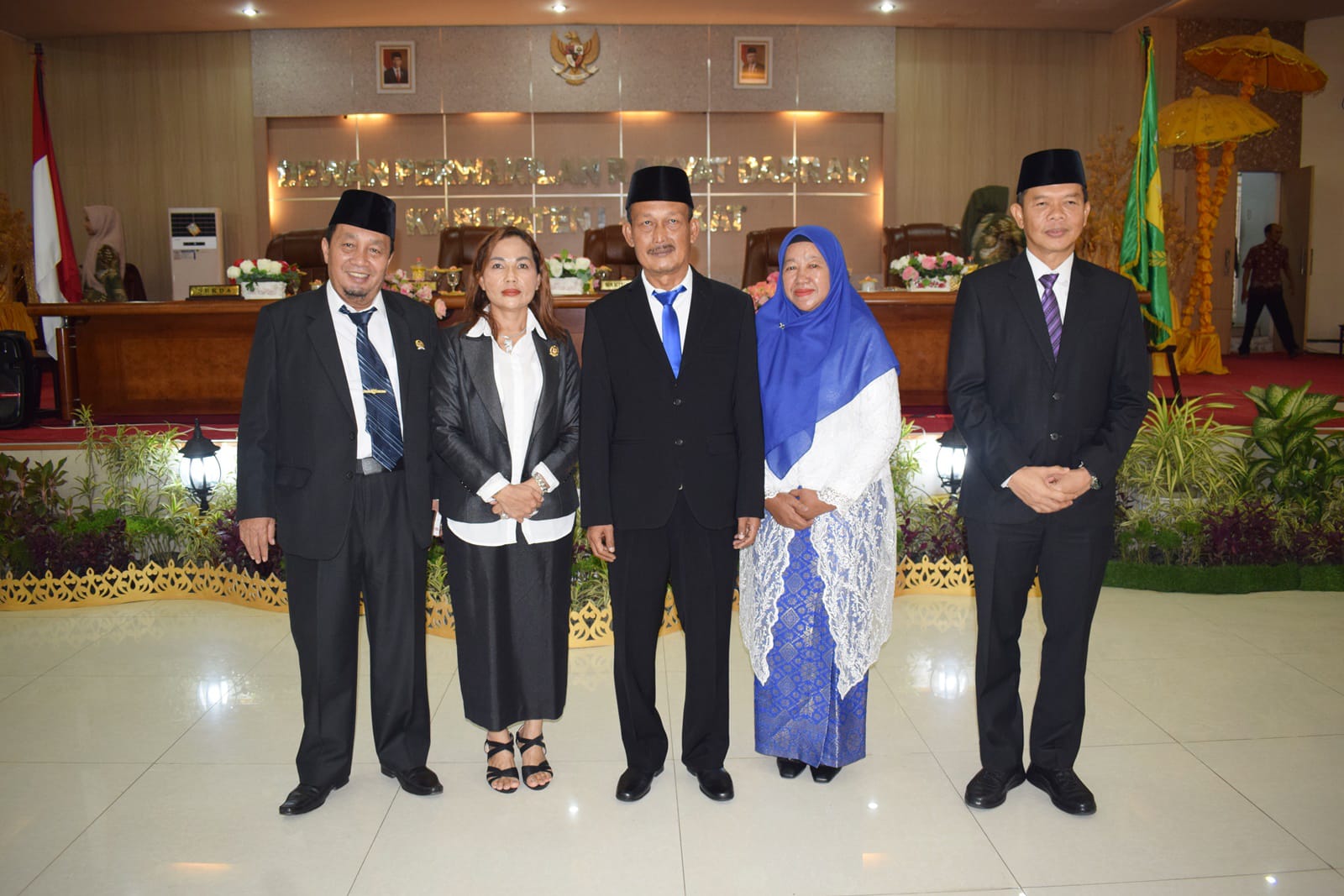Ketua DPRD Langkat Ambil Sumpah Yezerielly Sebagai Pengganti Antar Waktu
