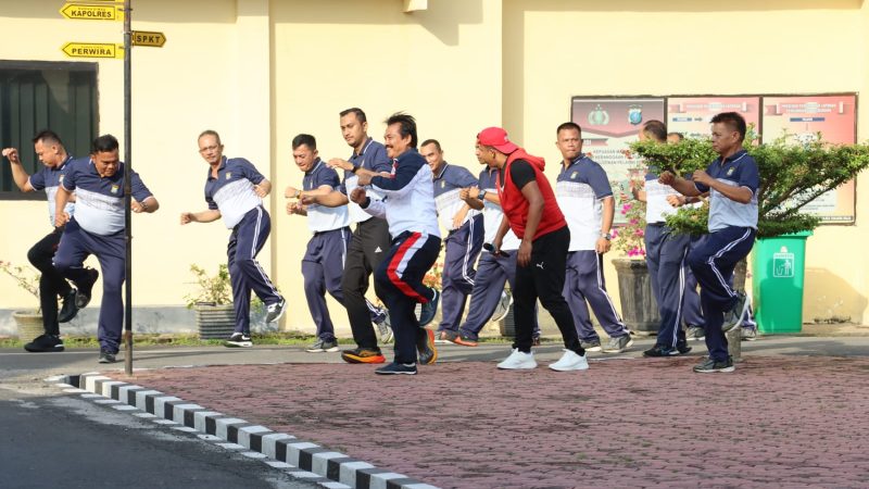 Personel Polres Tanjung Balai Laksanakan Senam Olah Raga Bersama Anggota DPRD
