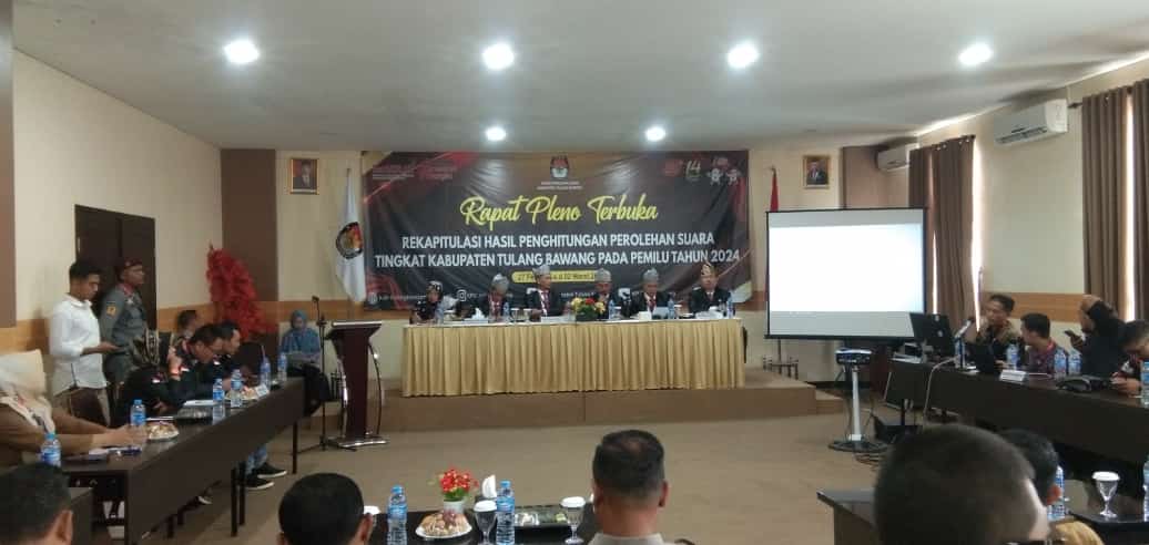 Rekapitulasi Perhitungan Suara Tingkat Kabupaten Toba Dilaksanakan Secara Terbuka di Hotel Leman
