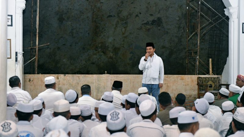 Kunjungi Pesantren Mustafawiyah Purba Baru, Pj Gubernur Sumut Motivasi Santri