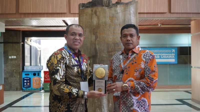 Pj Bupati Langkat Faisal Hasrimy Jemput Piala Adipura Tahun 2023 Untuk Langkat
