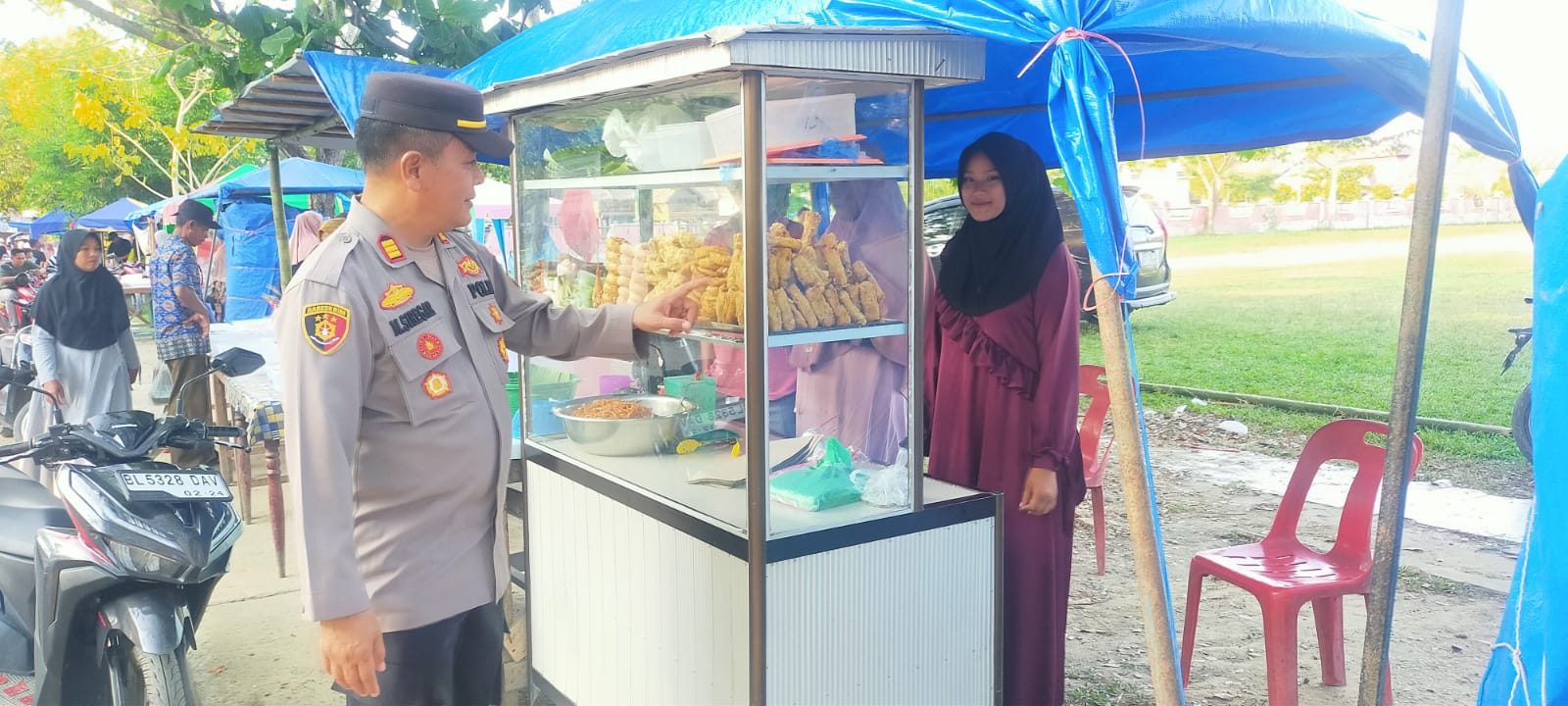 Kapolsek Peureulak Imbau Masyarakat Jaga Keamanan dan ketertiban Saat Berburu Takjil
