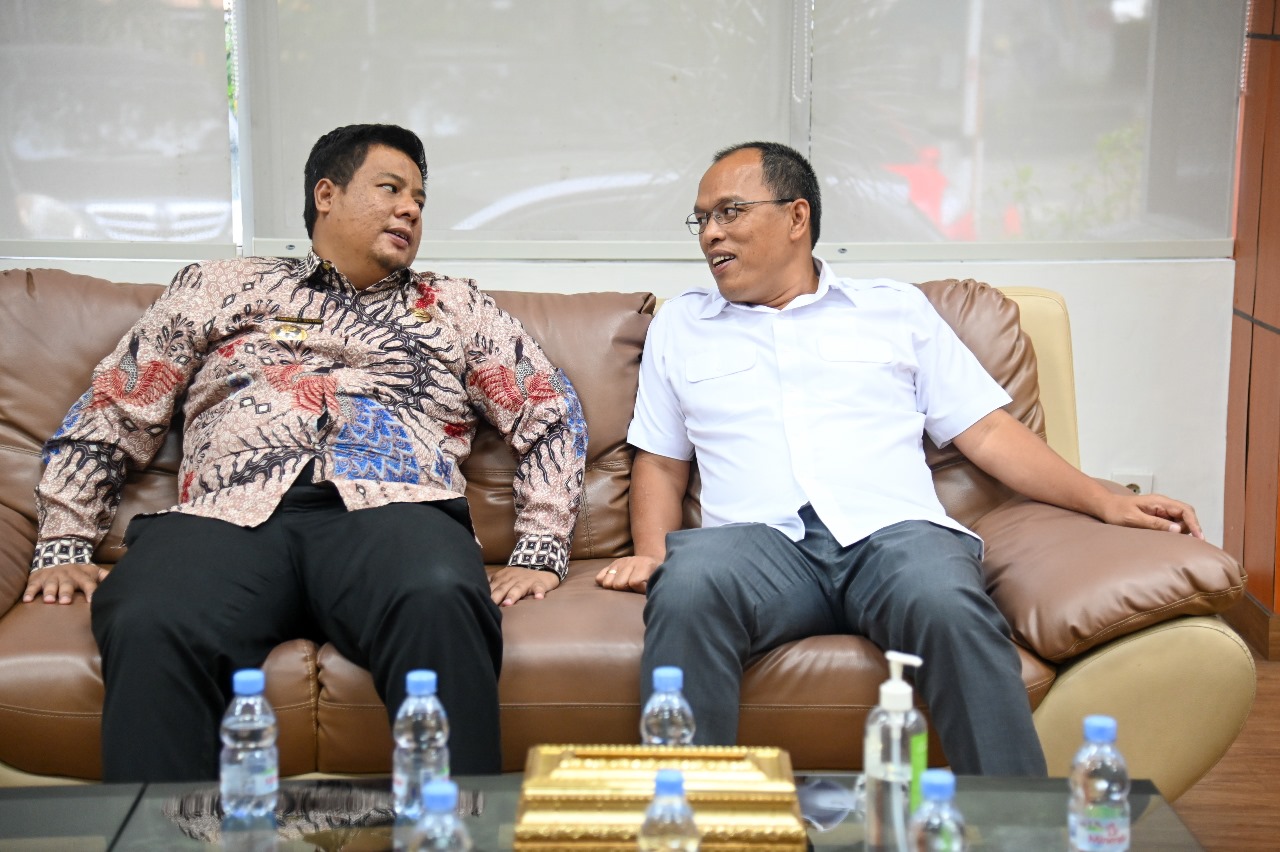 Bupati Samosir Serahkan Laporan Keuangan Unaudited Pemkab Samosir 2023 ke BPK RI Perwakilan Sumut.