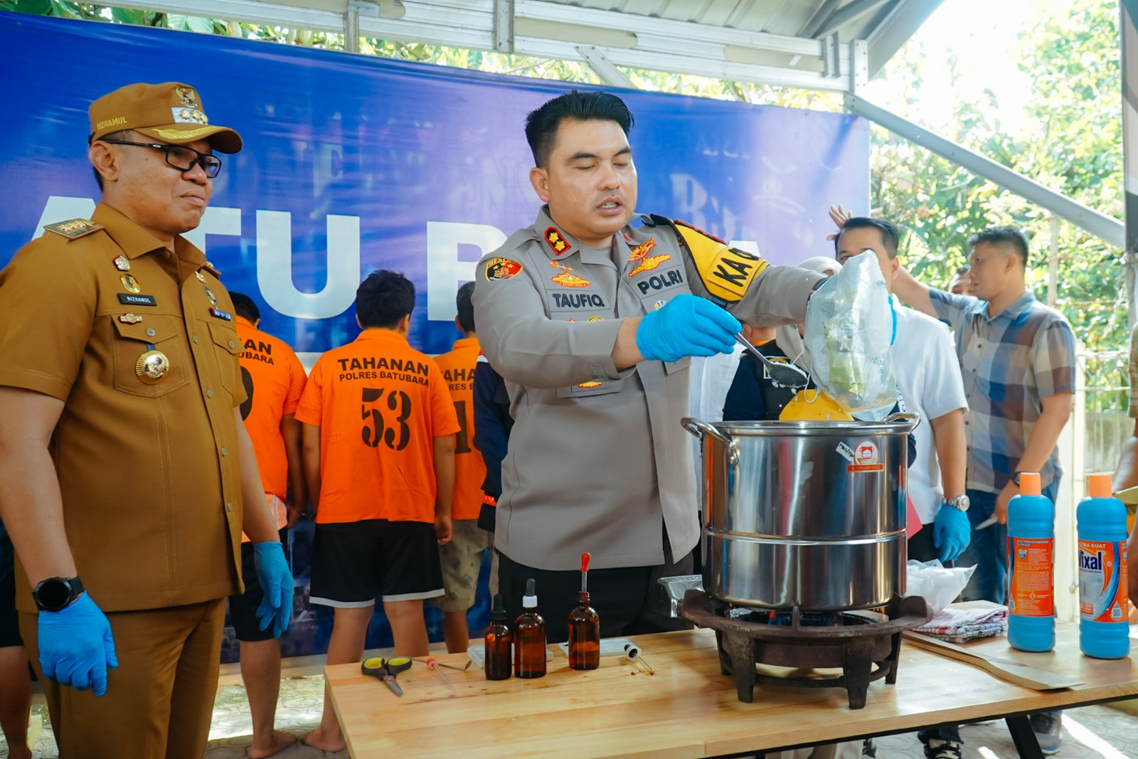 Pj. Nizhamul Ikut Musnahkan 2 Kg Sabu, Dukung Pemberantasan Narkoba di Kabupaten Baru Bara