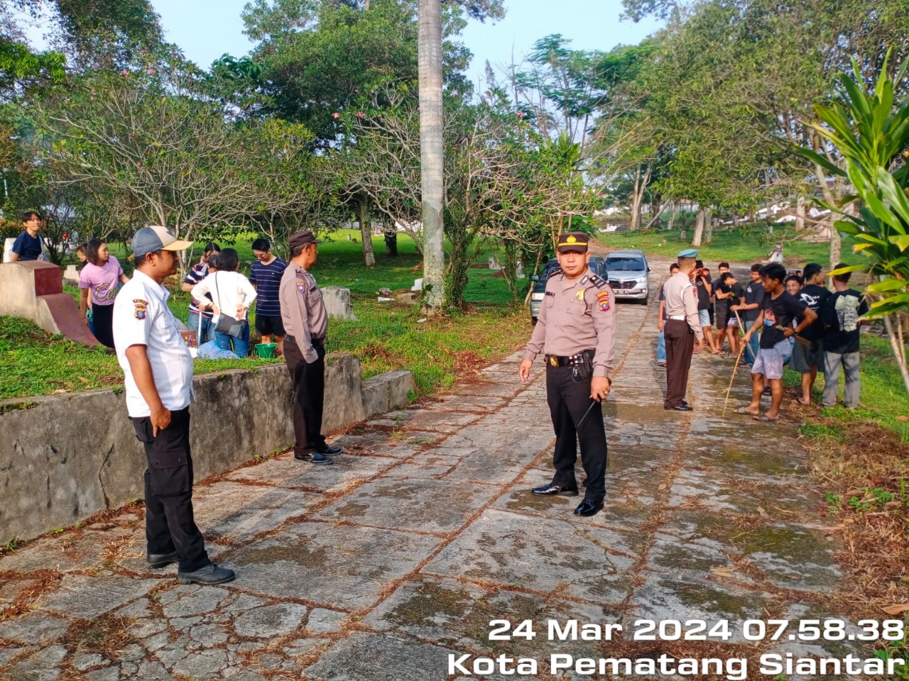 Polres Pematangsiantar Laksanakan Pengamanan  Sembahyang Arwah  Cheng Beng