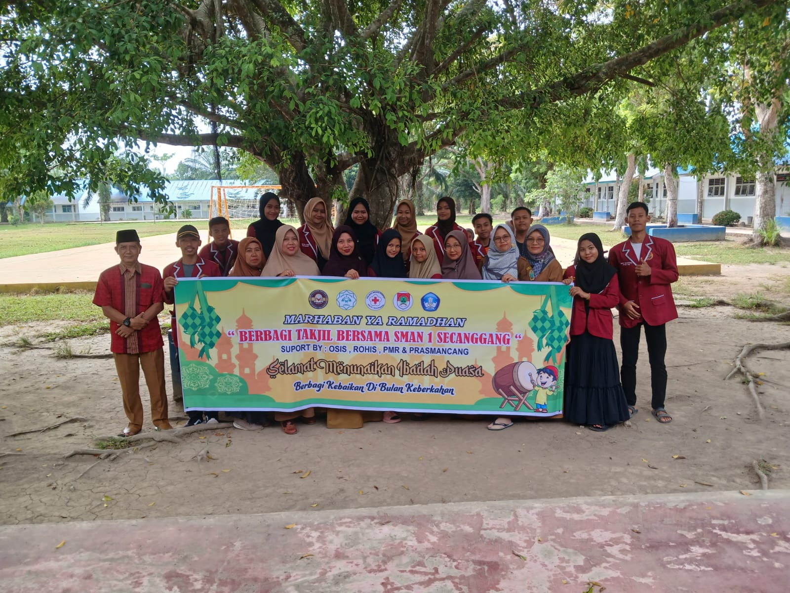 SMA Negeri 1 Secanggang Berbagai Kebaikan Dibulan Penuh Keberkahan