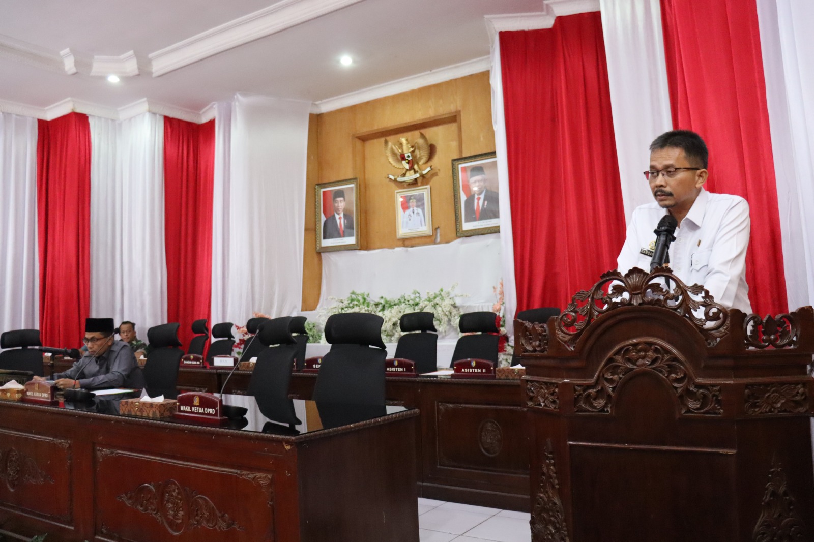 Pj. Bupati Batu Bara Berikan Jawaban Terhadap Pandangan Umum Fraksi Atas LKPJ Bupati Tahun 2023 dan Pembentukan Pansus LKPJ