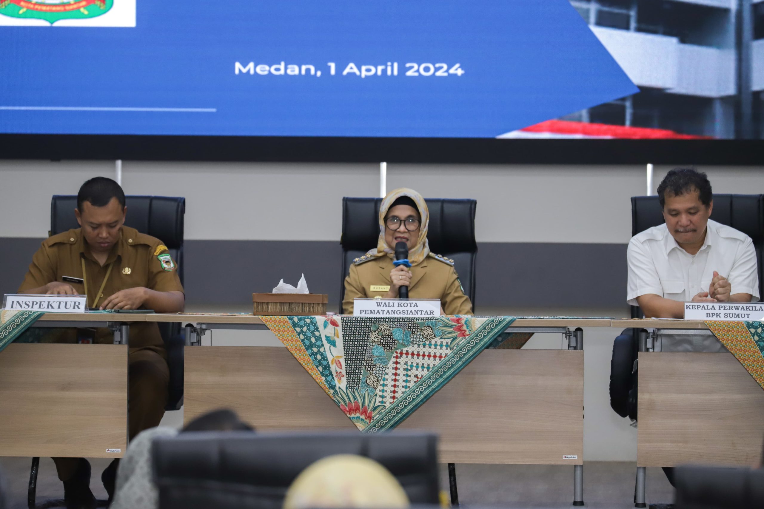 Wali Kota dr Susanti Entry Meeting bersama Kepala BPK Perwakilan Provinsi Sumut Pemeriksaan Laporan Keuangan Pemerintah Kota Pematangsiantar TA 2023