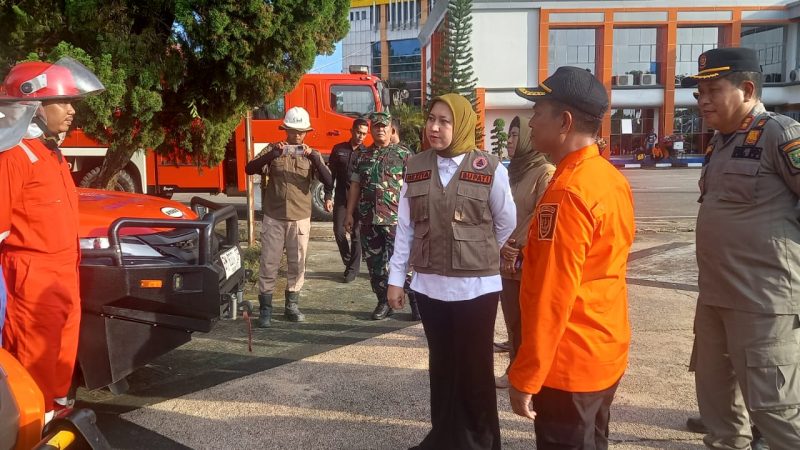Siaga Karhutla, Bupati Inhu Pimpin Apel dan Cek Peralatan