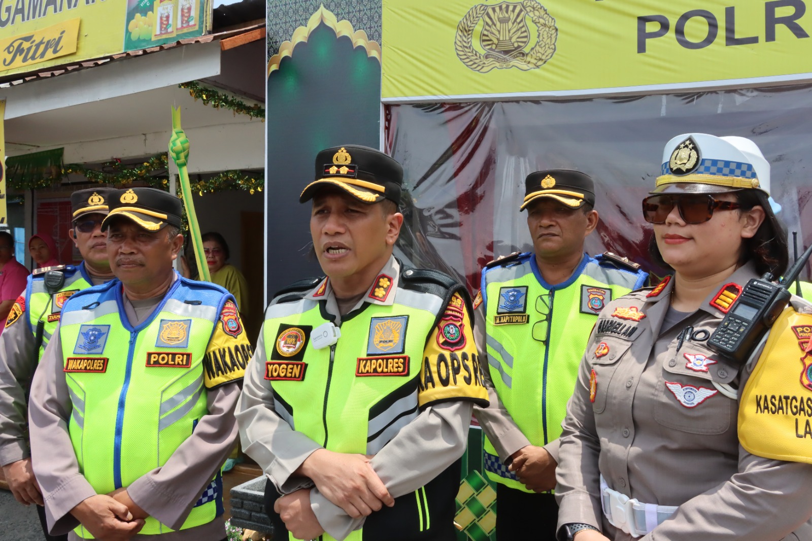 Jelang Akhir Ops Ketupat Toba 2024, Kapolres Pematangsiantar Kembali Kunjungi Pos Pam Yan dan Beri Bingkisan