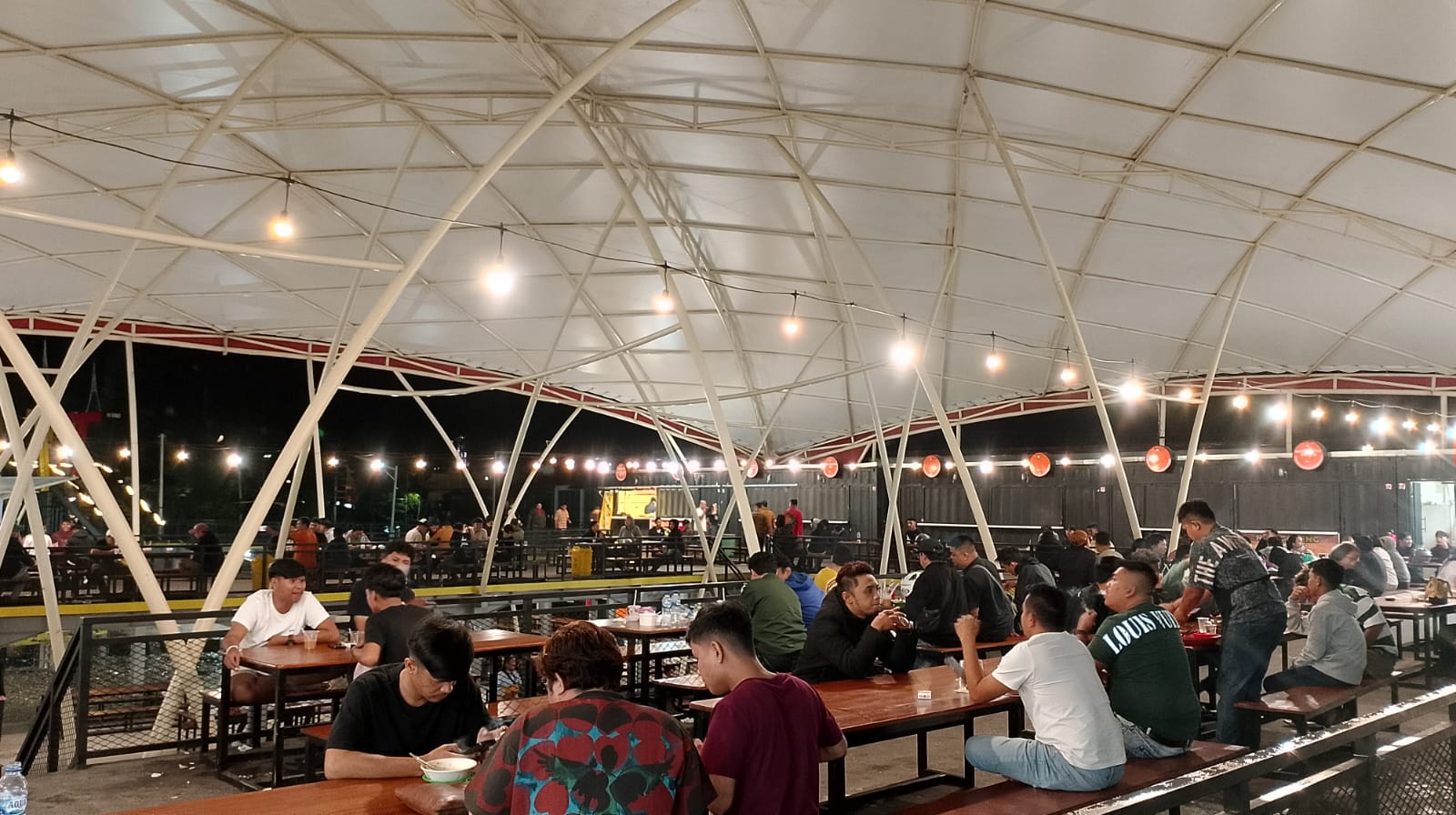Libur Lebaran, Stasiun Lambuang Jadi Incaran, Pedagang Partisipasi Jaga Kebersihan