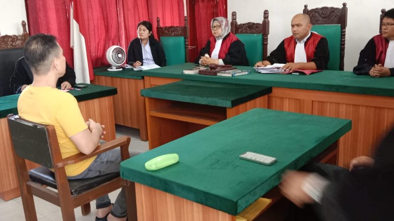 Dituntut 3 Tahun dan 6 Bulan Penjara, Asiong Bersama Penasehat Hukum Ajukan Pledoi
