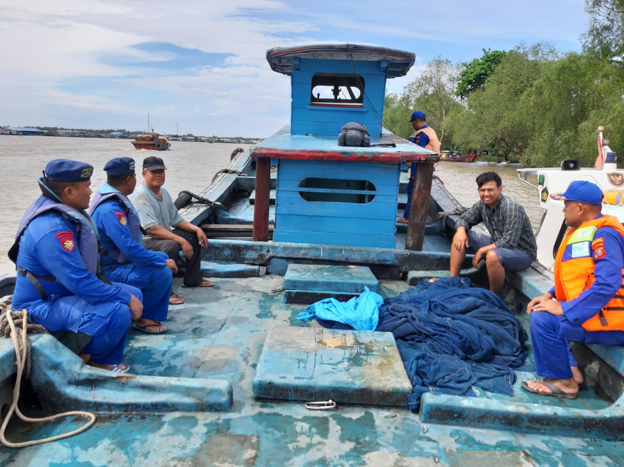 Sat Polairud Polres Tanjung Balai Patroli Sampaikan Pesan Kamtibmas Secara Humanis