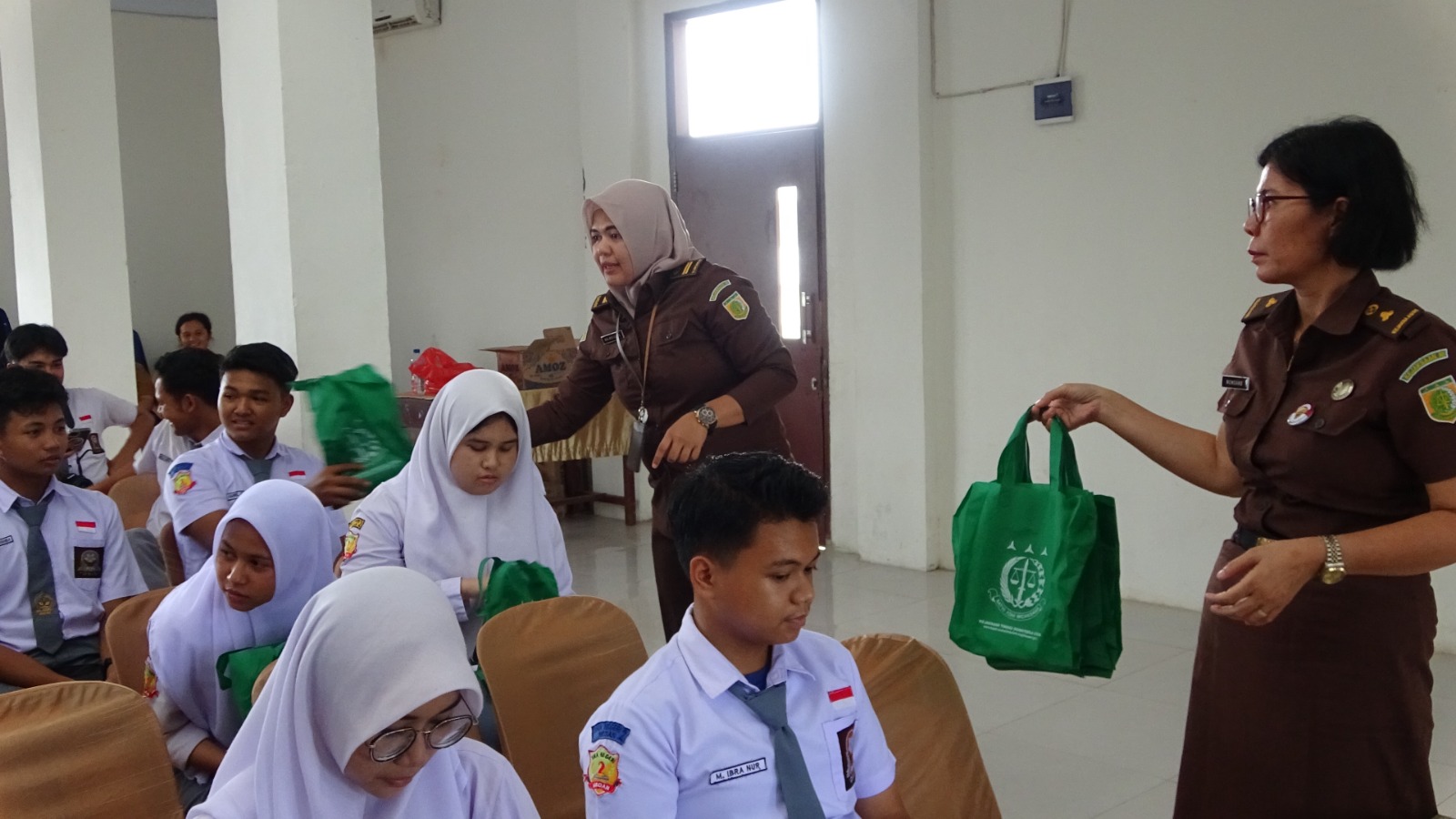 Gelar JMS di SMA N 2 Medan, Kejaksaan Tinggi Sumatera Utara Jelaskan Sanksi Pidana Narkoba serta Informasi dan Transaksi Elektronik