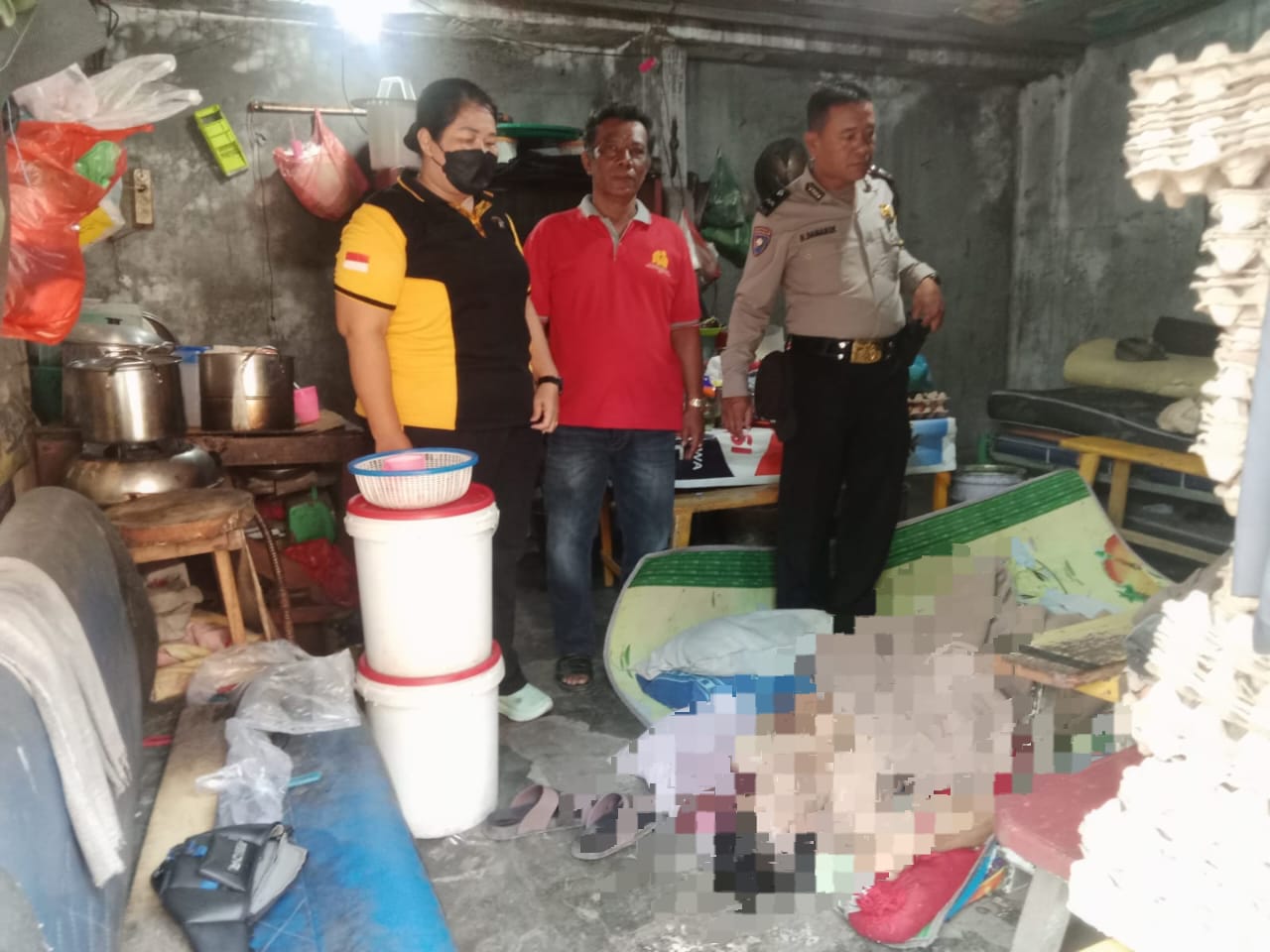 Polsek Siantar Utara Olah TKP Penemuan Mayat di Gudang Bengkel Mobil UD Ayu