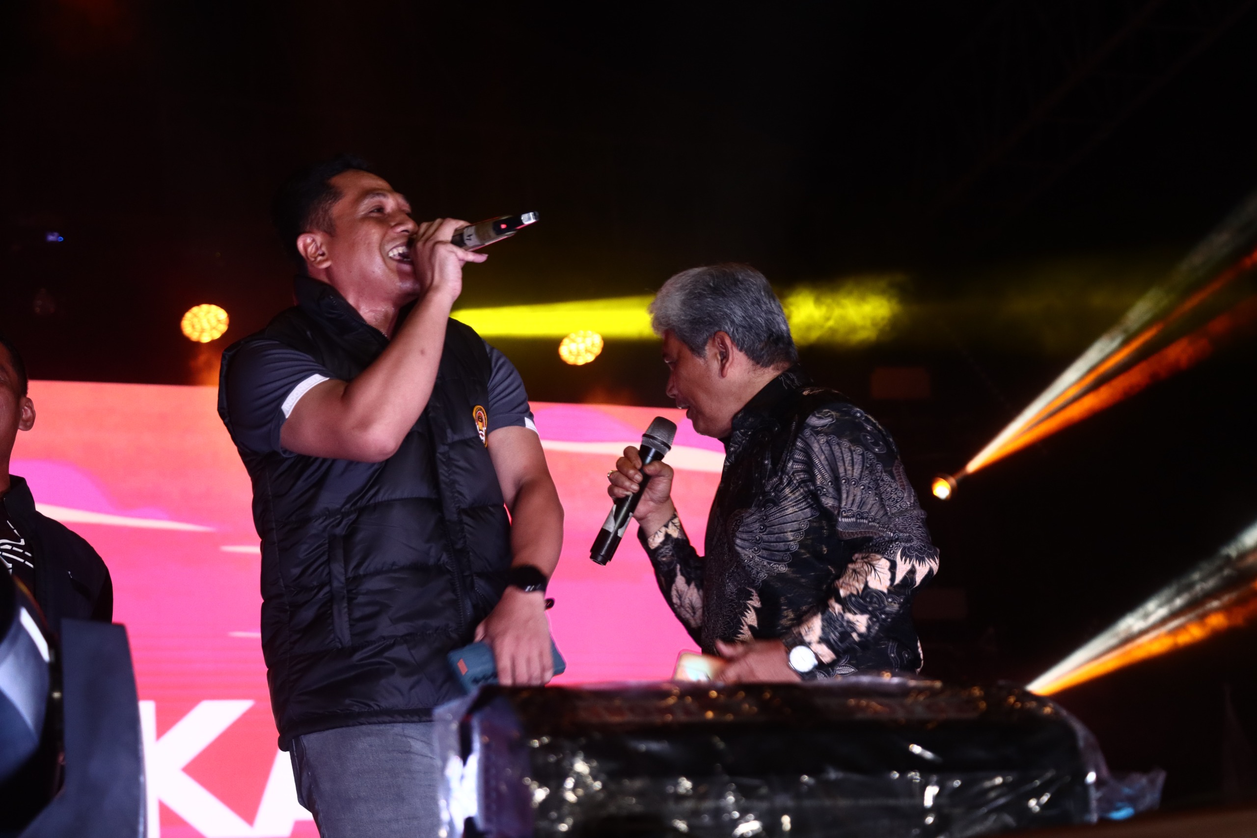 Puncak HUT ke-153 Kota Pematangsiantar, Kapolres dan Forkopimda Nyanyi Bareng Bagindas