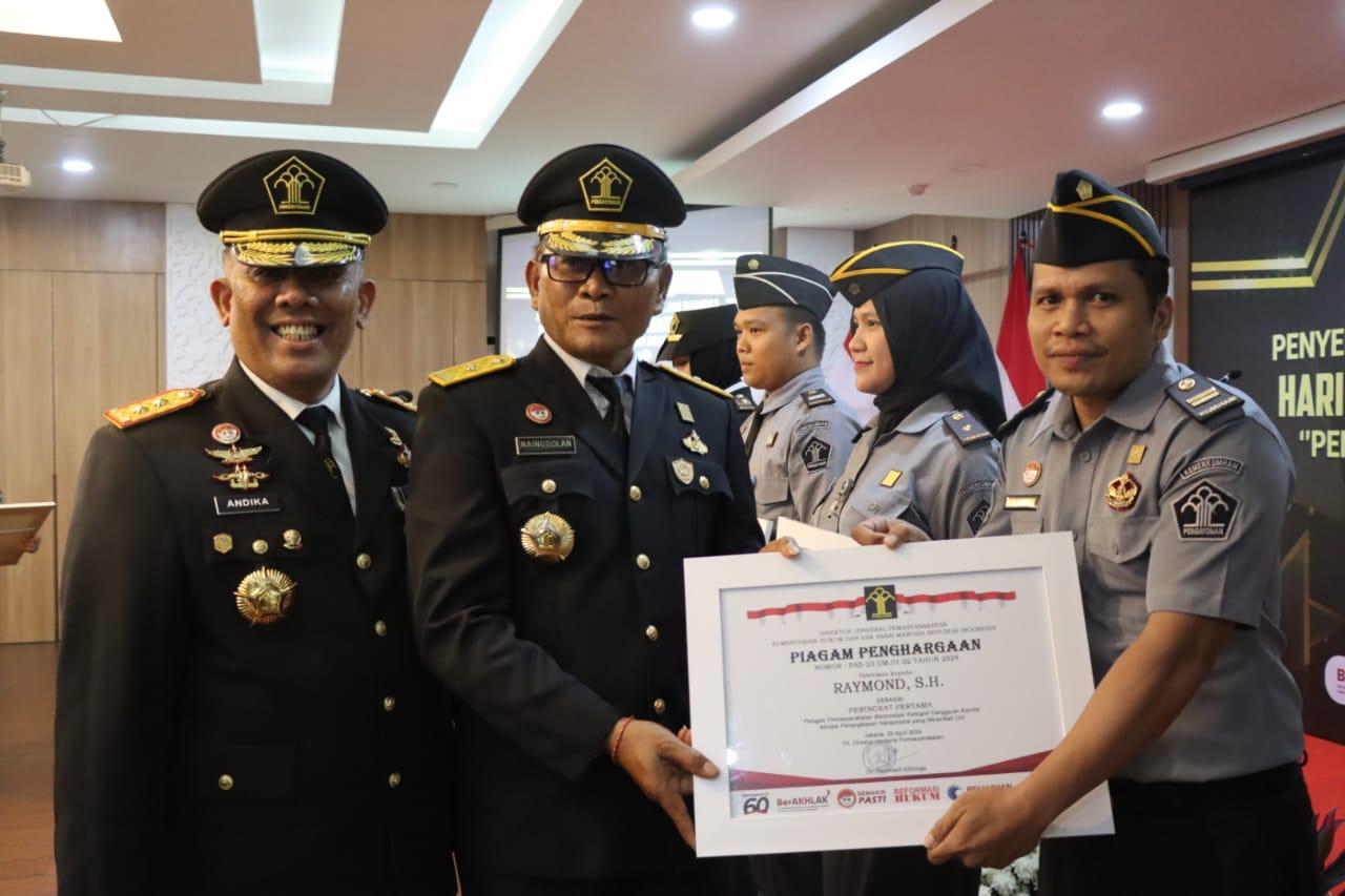 Puncak Perayaan Hari Bakti Pemasyarakatan Ke-60, Rutan Cipinang Raih 2 Penghargaan Dari Kanwil Kemenkumham DKI Jakarta
