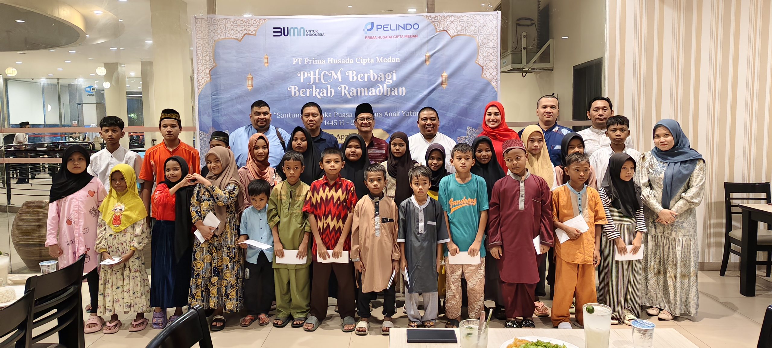 PT. Prima Husada Cipta Medan dan Dokter Rumah Sakit PHC Medan Buka Puasa Bersama Anak Yatim Jelang Idul Fitri 1445 H
