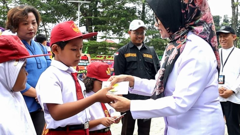 Wali Kota Hadiri Acara Gebyar Hari Pendidikan Nasional Kota Pematangsiantar