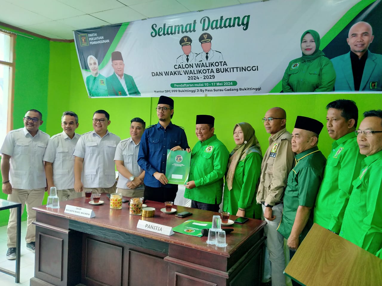 Pilkada 2024, Kedatangan H. Erman Safar Disambut Hangat Ketua DPC PPP Kota Bukittinggi