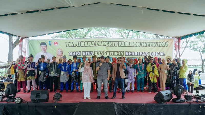 Pj. Bupati Nizhamul Hadiri Batu Bara Bangkit Fashion Week