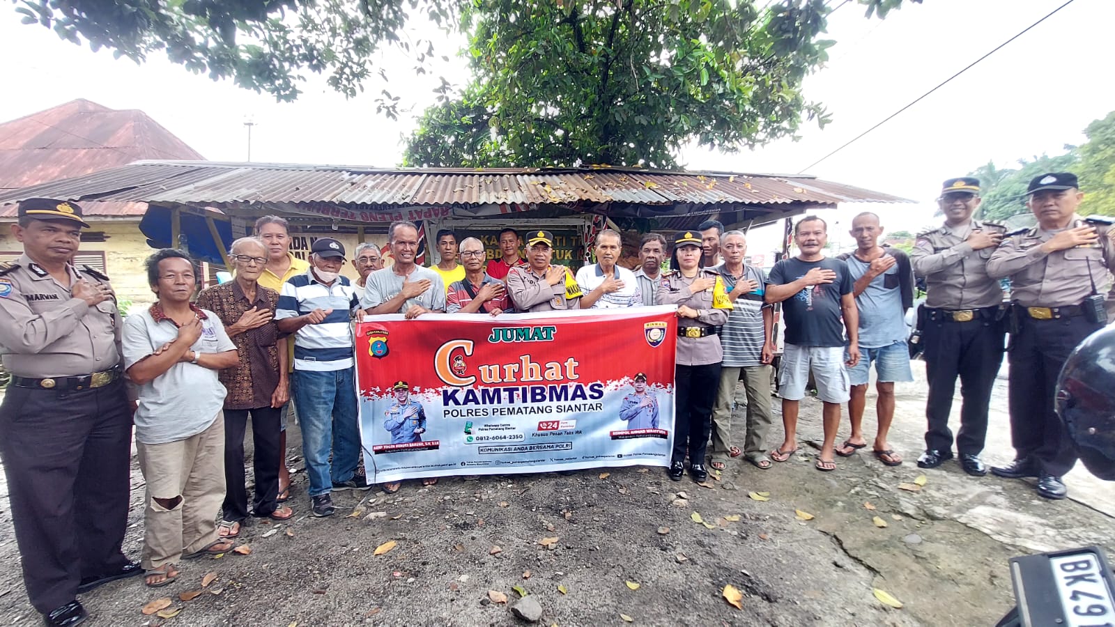 Bangun Keakraban Bersama Warga, Wakapolres Pematangsiantar Laksanakan Curhat Kamtibmas dengan Masyarakat