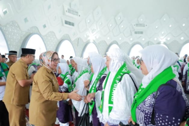 Pj Wali Kota Melepas 281 Jamaah Haji Dari Kota Pangkalpinang