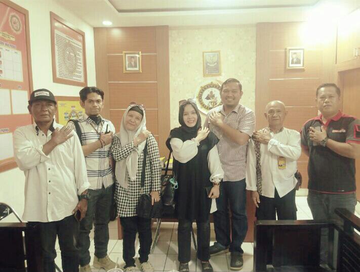 Sejumlah Awak Media Silaturahmi dengan Kasatintelkam Polres Sijunjung