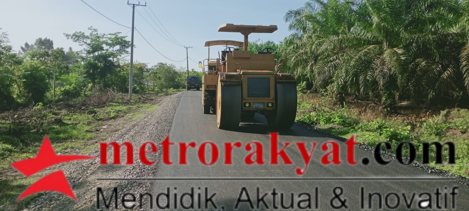 Pemkab Aceh Barat Melalui Dinas PUPR Aspal Jalan Peunaga Cut Ujong – Alpen Akses Jalan Menuju Kampus