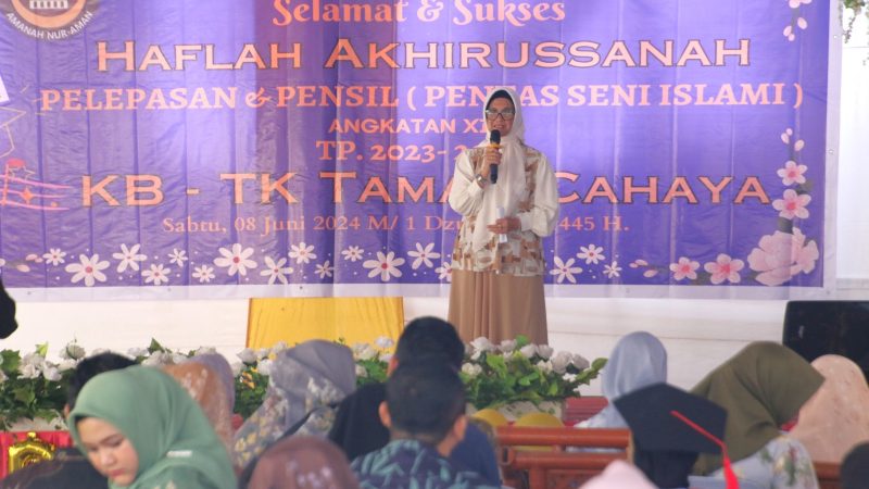 Wali Kota dr Susanti Hadiri Haflah Akhirussanah dan Pentas Seni KB-TK Taman Cahaya Pematangsiantar