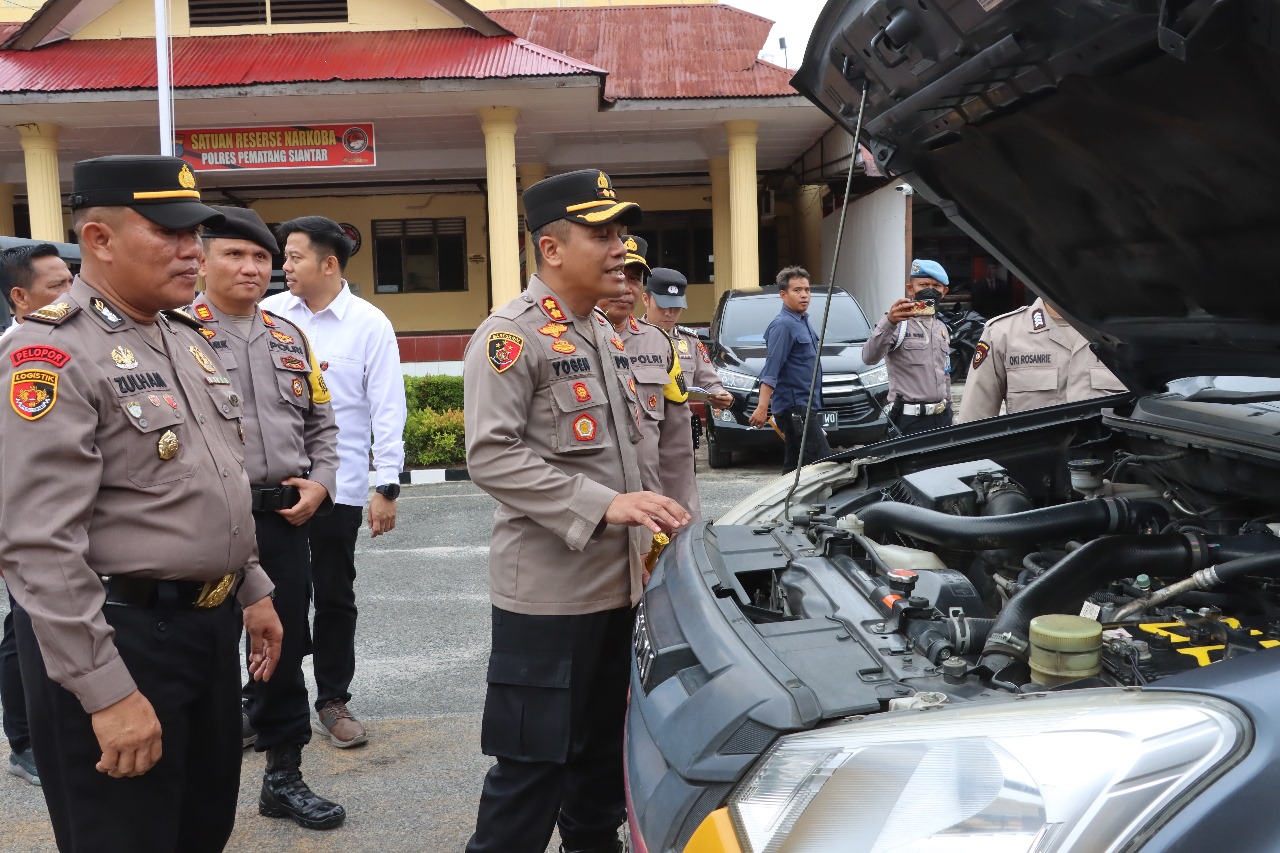 Kapolres Pematangsiantar Lakukan Pengecekan Fisik dan Administrasi Kendaraan Dinas Polri