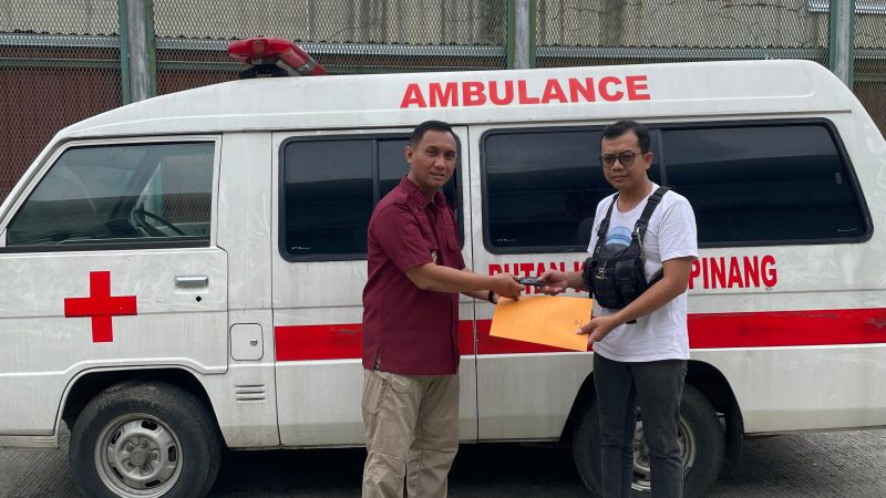 Rutan Cipinang Serah Terima Barang Milik Negara (BMN) Mobil Ambulance Kepada Pemenang Lelang