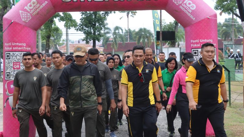 Peringati HUT Ke-62 Korem O22/PT, Kapolres Pematangsiantar Ikuti Jalan Santai dan Senam Aerobik