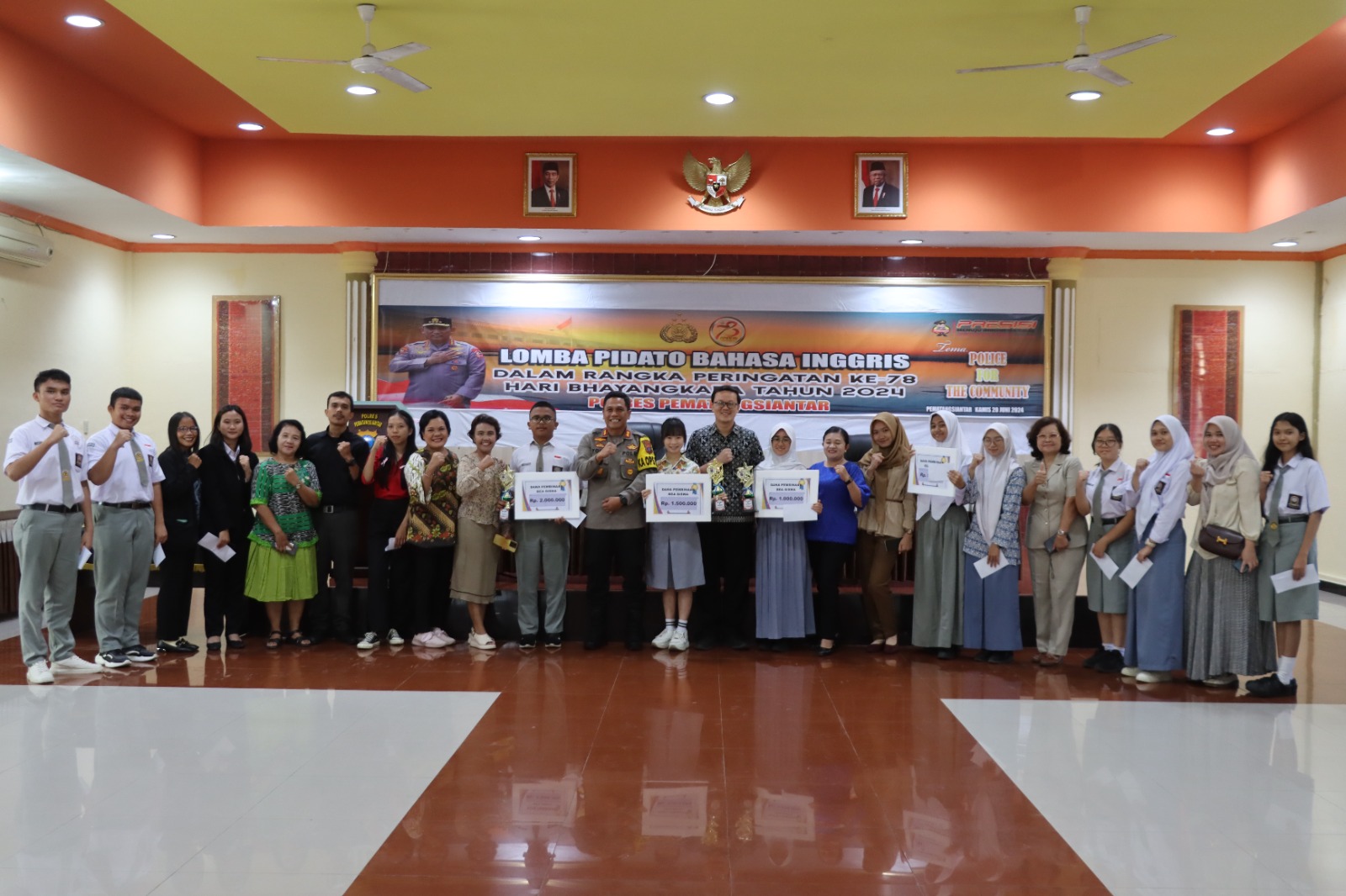 Sambut HUT Ke-78 Bhayangkara, Polres Pematangsiantar Gelar Lomba Pidato Bahasa Inggris Dengan Tema Police For The Community