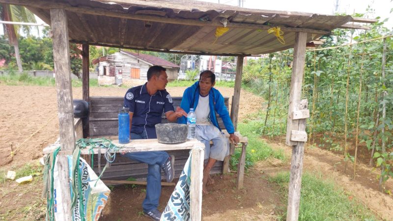 Sie Humas Polres Pematangsiantar Sambangi Warga Sampaikan Jangan Mudah Percaya dengan Berita Hoaks