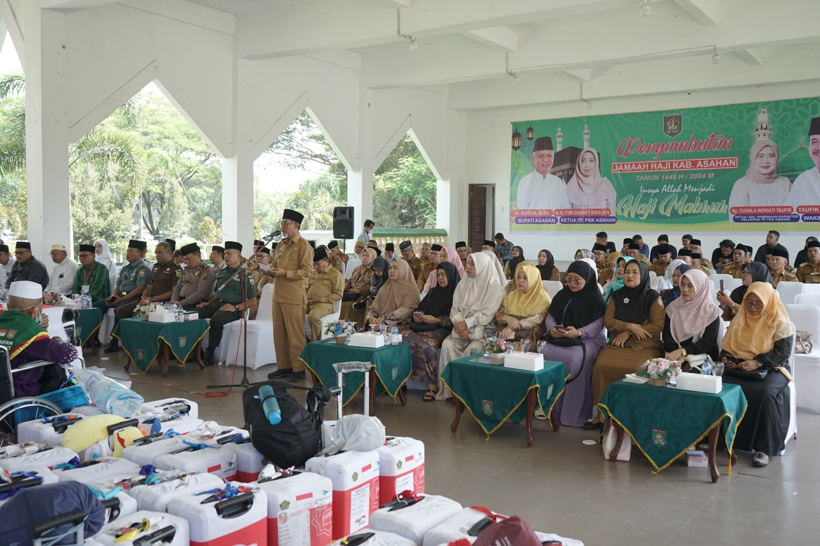 Bupati Asahan Sambut Pemulangan Jamaah Haji Kabupaten Asahan Kloter 01