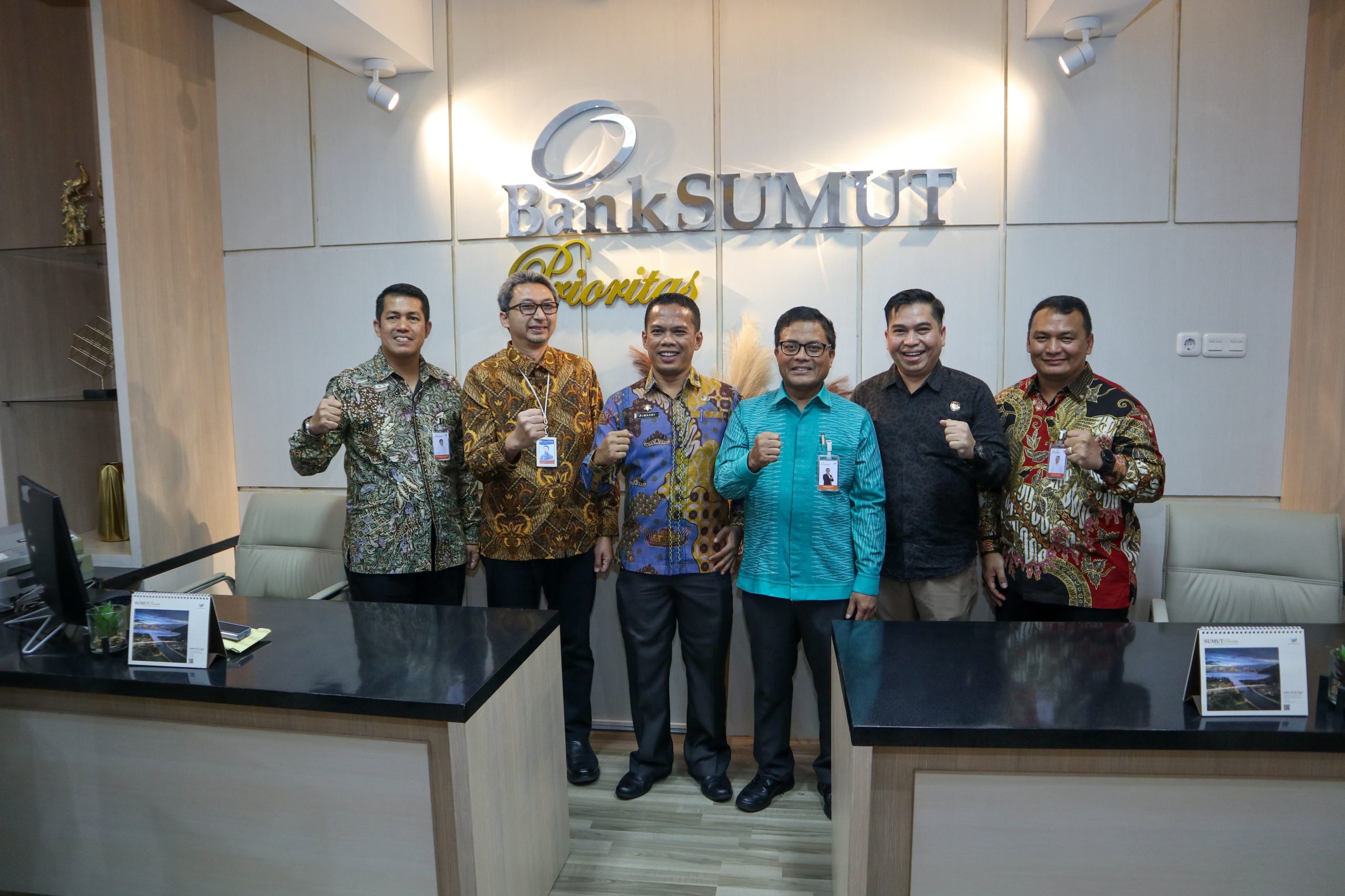 Wali Kota Pematangsiantar Diwakili Sekertaris Daerah Resmikan Lounge Prioritas Kantor Cabang Bank Sumut Pematangsiantar