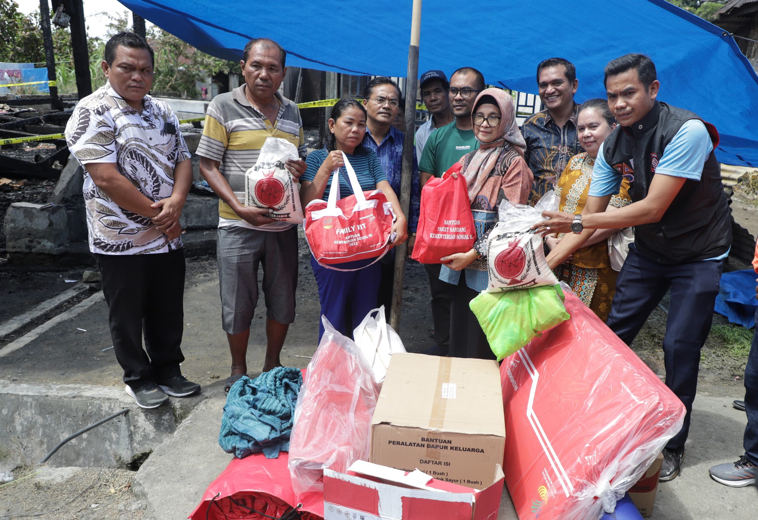 Wali Kota Pematangsiantar Kunjungi dan Beri Penghiburan Serta Semangat kepada Rismawati Korban Kebakaran