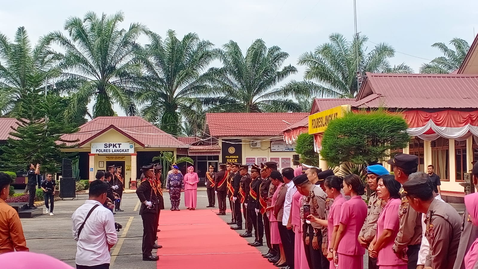 Polres Langkat Gelar Apel Farewell Parade Pisah Sambut Kapolres Langkat