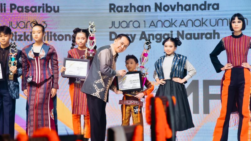 Pj. Ketua Dekranasda Hadiri Pagelaran MFF