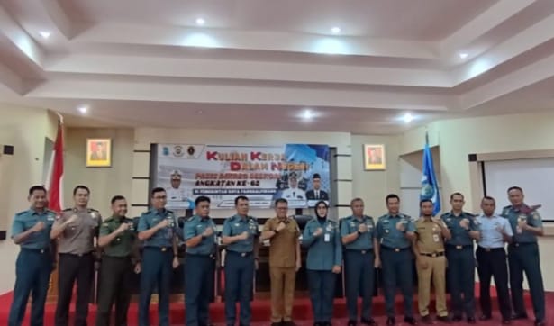 Asisten I Beri Pembekalan KKDN Pasis Dikreg Seskoal Angkatan Ke-62